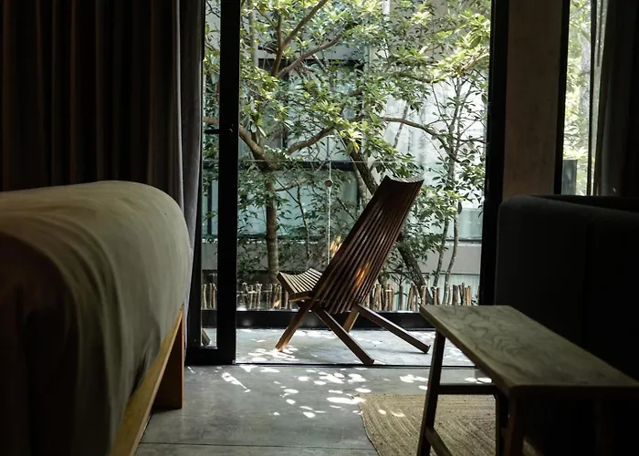 Luxury Trio Villas, 7 Pools, 12 Brs, 32 Pax *
