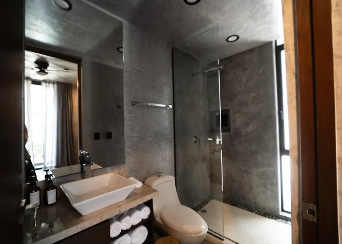 Villa Luxury Trio Villas, 7 Pools, 12 Brs, 32 Pax *