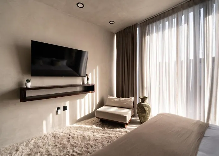 Villa Luxury Trio Villas, 7 Pools, 12 Brs, 32 Pax Tulum
