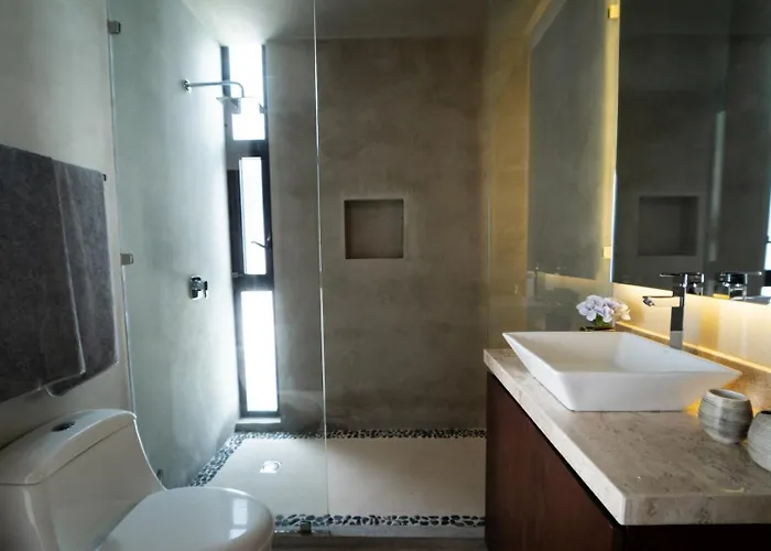Villa Luxury Trio Villas, 7 Pools, 12 Brs, 32 Pax