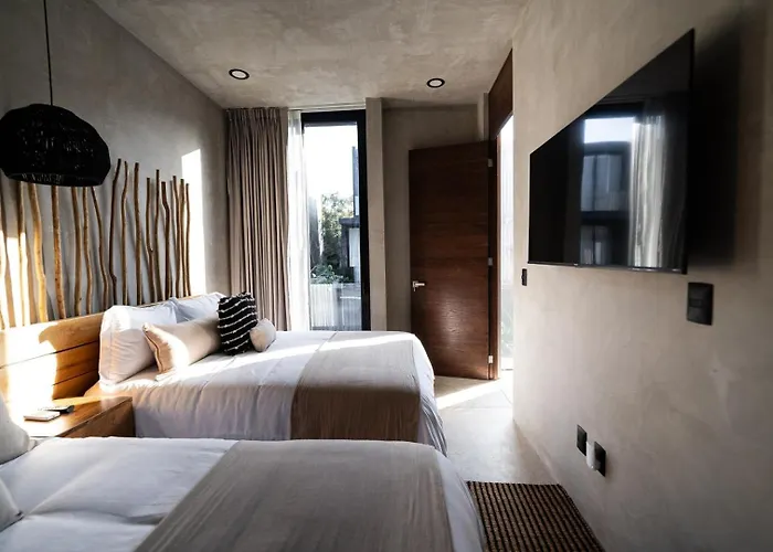 Luxury Trio Villas, 7 Pools, 12 Brs, 32 Pax * Tulum