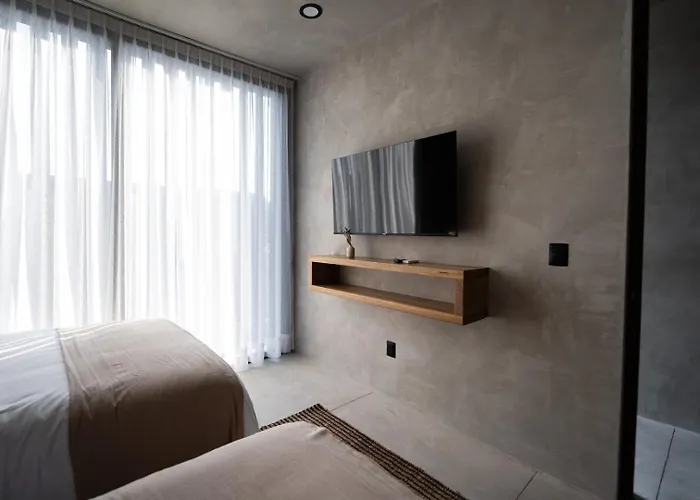 Luxury Trio Villas, 7 Pools, 12 Brs, 32 Pax Villa