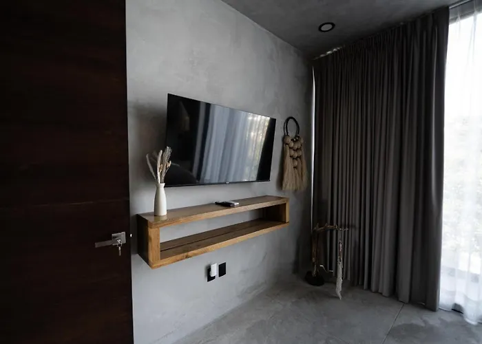Luxury Trio Villas, 7 Pools, 12 Brs, 32 Pax Villa *