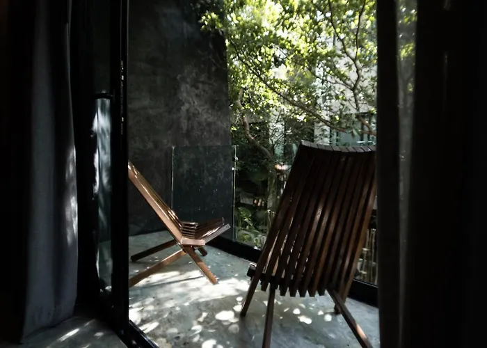 Luxury Trio Villas, 7 Pools, 12 Brs, 32 Pax *